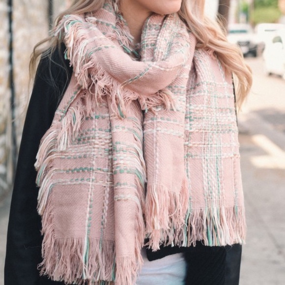 Cozy Chunky Multi Colored Plaid Stitch Blanket Scarf - Picture 3 of 4